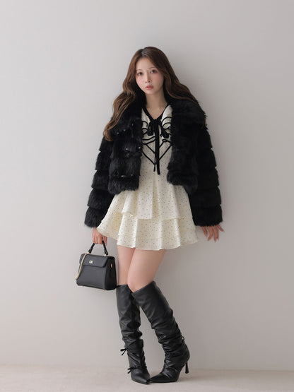 model：160cm　(size：F　color：Ivory dot)