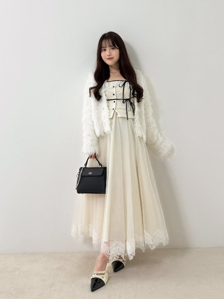 model：160cm　(size：F　color：Ivory)