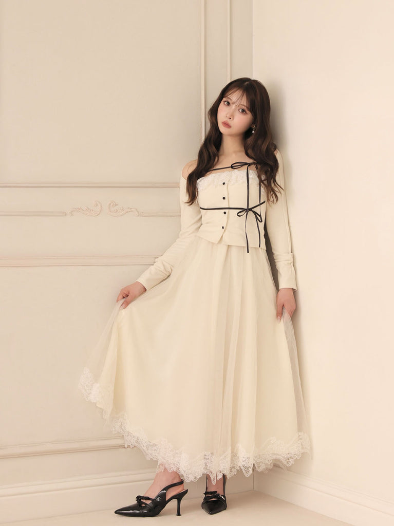 model：160cm　(size：F　color：Ivory)
