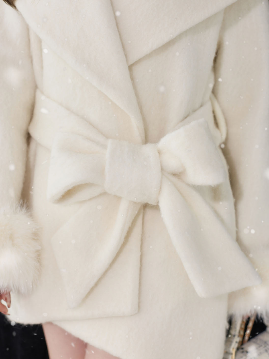 【Pre Order】Fur cuffs ribbon belted coat(eme11162)