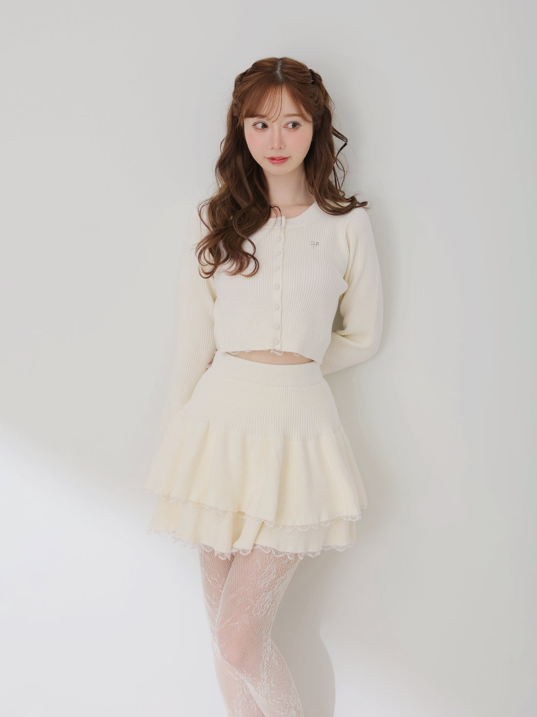 model：162cm　(size：F　color：Ivory)