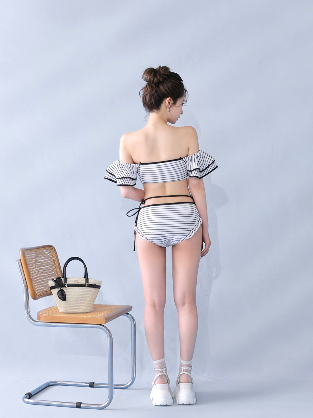 model：160cm　(size：F　color：White)