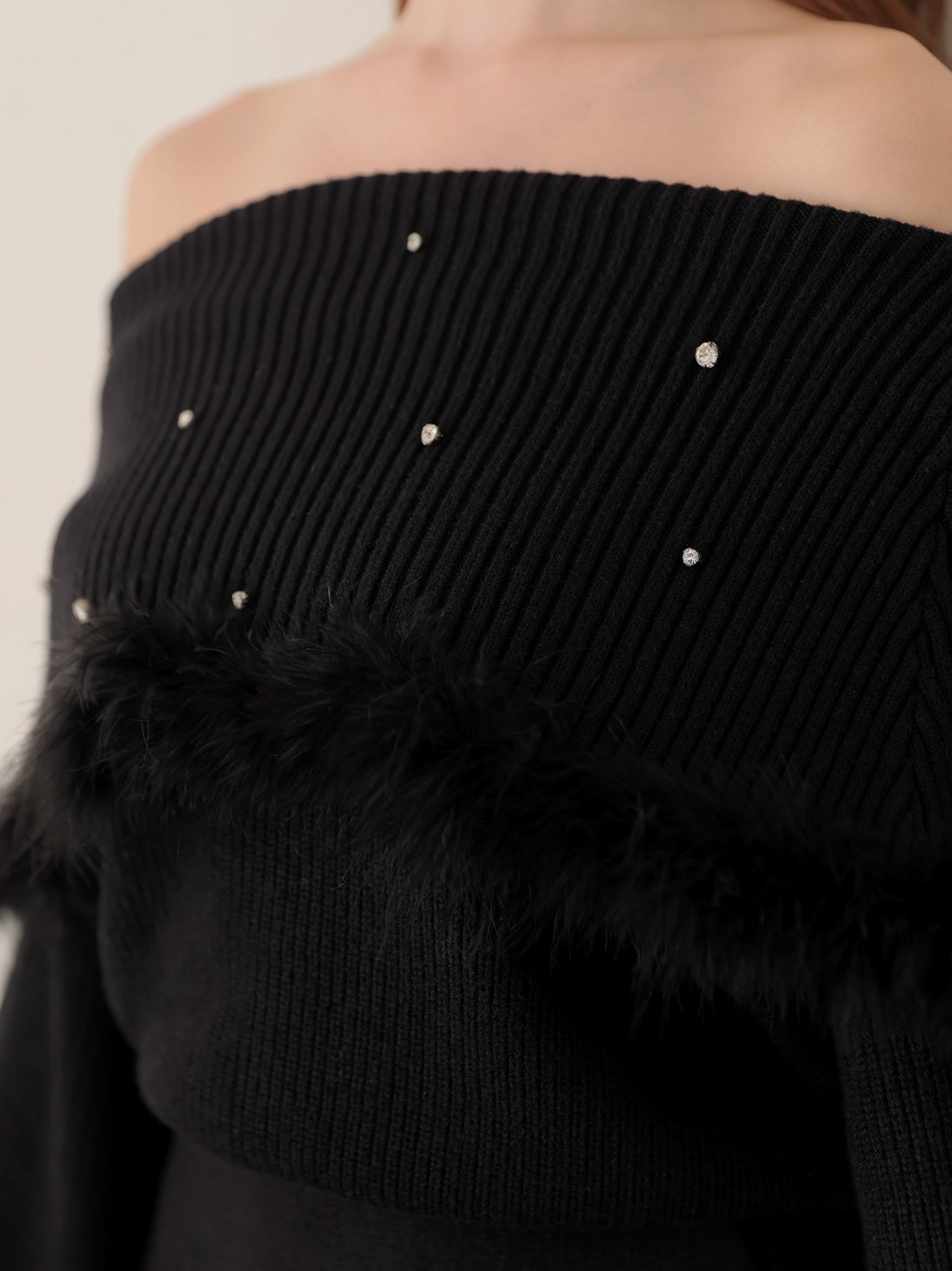 Fur bijou off shoulder mini onepiece(eme10483)