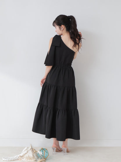 One shoulder ribbon flare onepiece(eme10543)