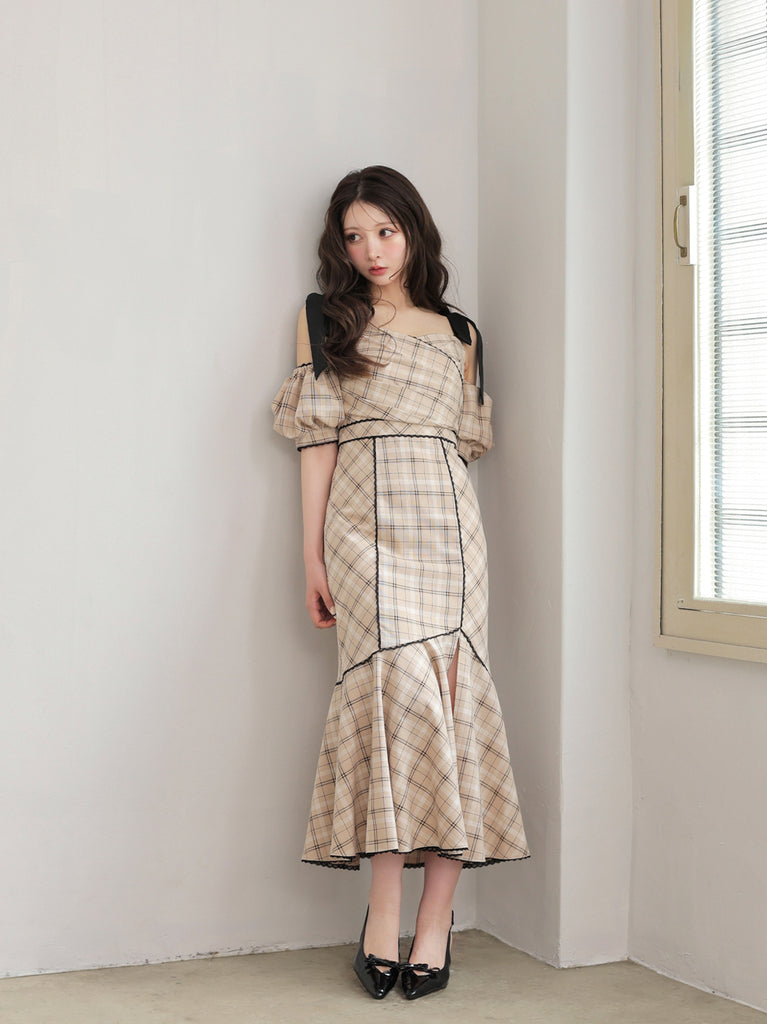 model：160cm　(size：F　color：Beige)