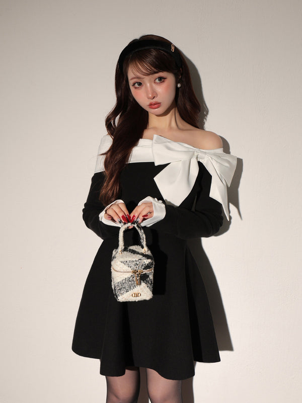 Off shoulder ribbon knit mini onepiece(eme10556)