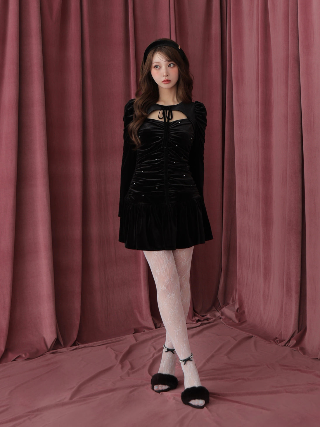 Decollete cut gathered mini onepiece(eme10561)