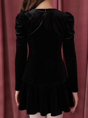 Decollete cut gathered mini onepiece(eme10561)