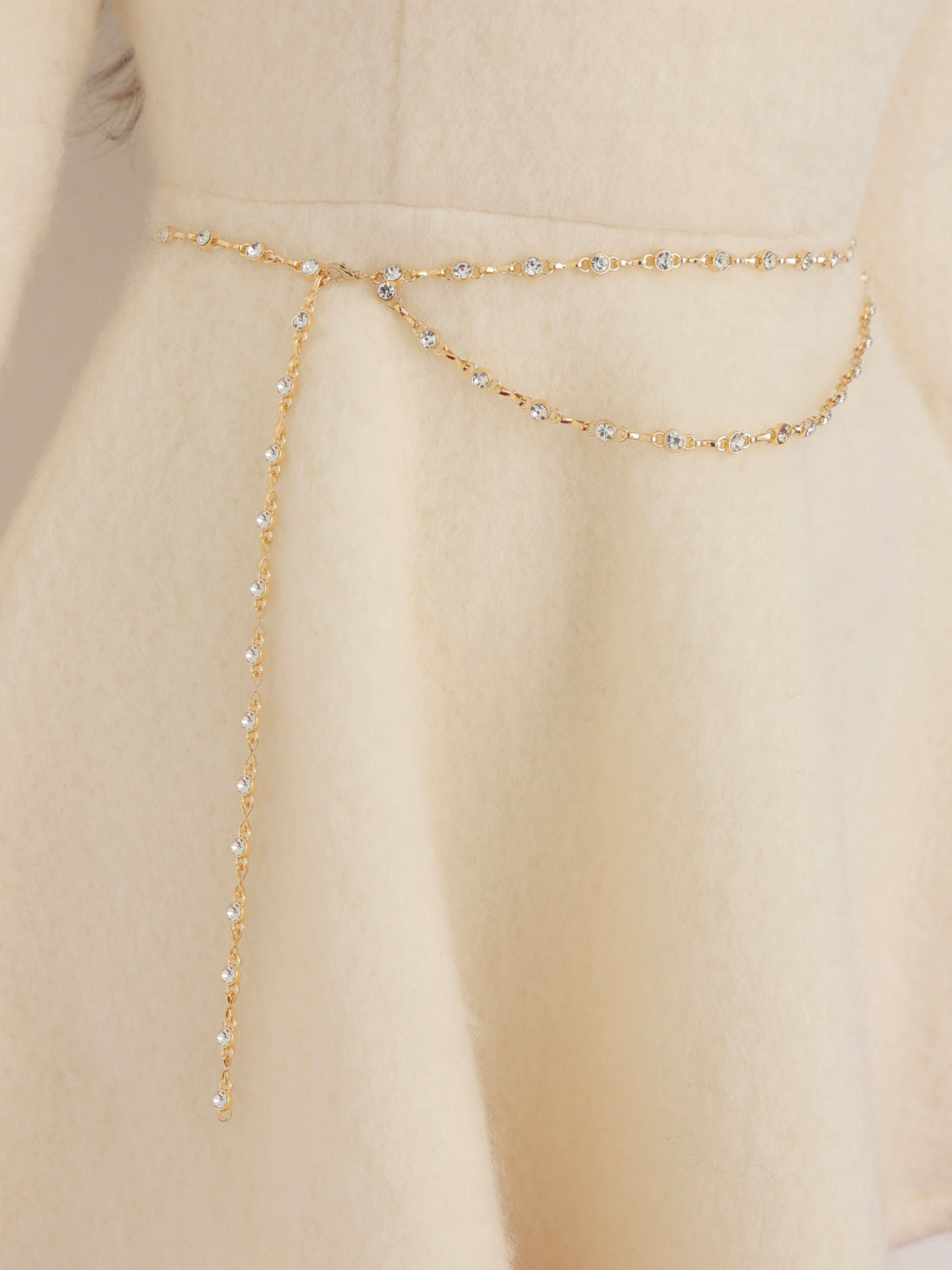 One shoulder bijou belt onepiece(eme10564) – M me eme