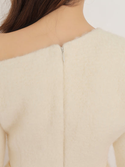 One shoulder bijou belt onepiece(eme10564)