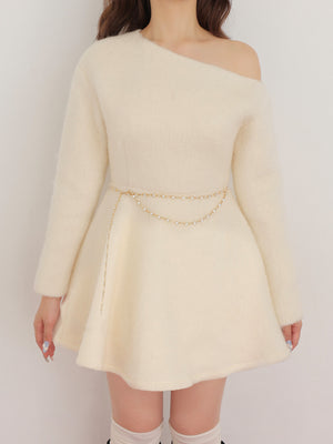 One shoulder bijou belt onepiece(eme10564)