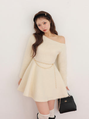 One shoulder bijou belt onepiece(eme10564)
