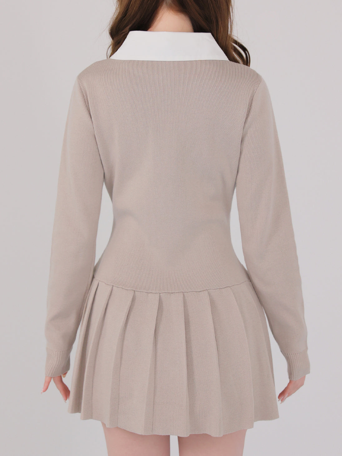 【Pre Order】Noble line pleated mini onepiece(eme10571)
