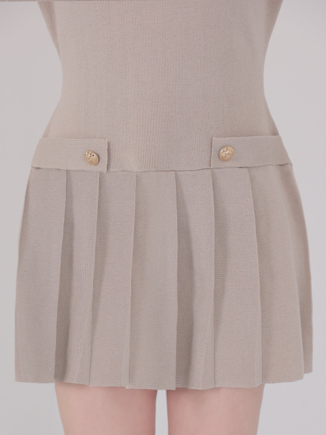 【Pre Order】Noble line pleated mini onepiece(eme10571)
