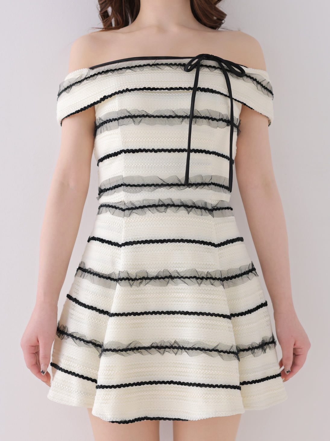 Cherie ribbon border knit mini onepiece(eme10574) – M me eme