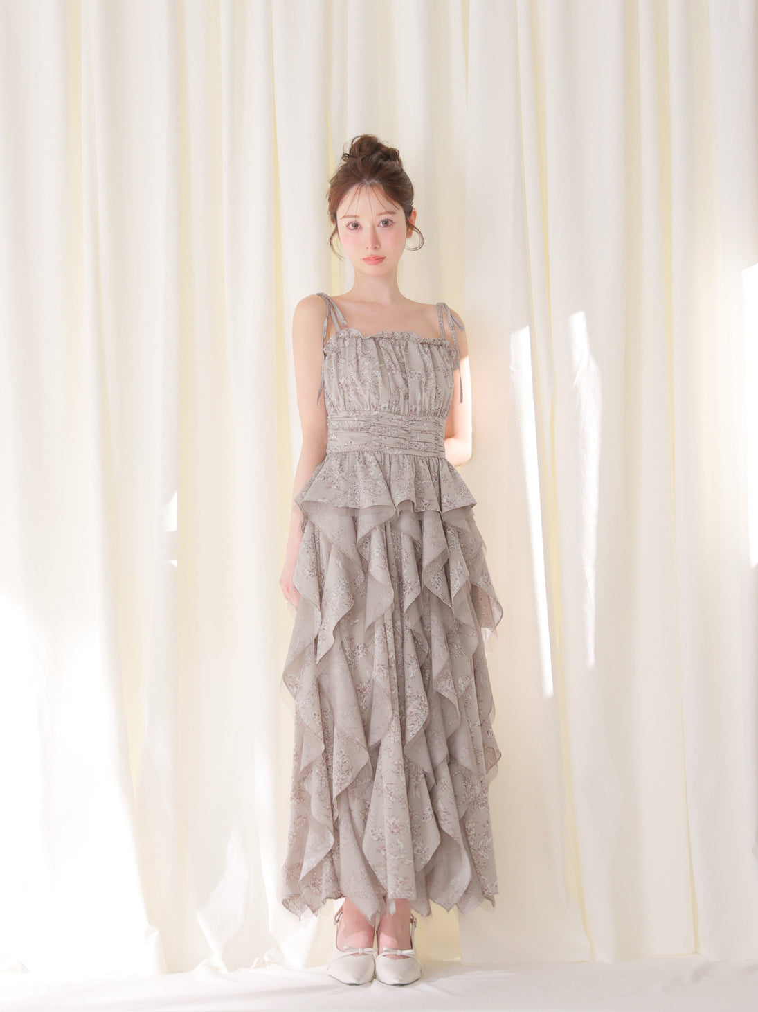 model：162cm　(size：F　color：Ivory)