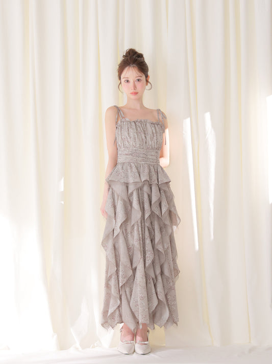 model：162cm　(size：F　color：Ivory)