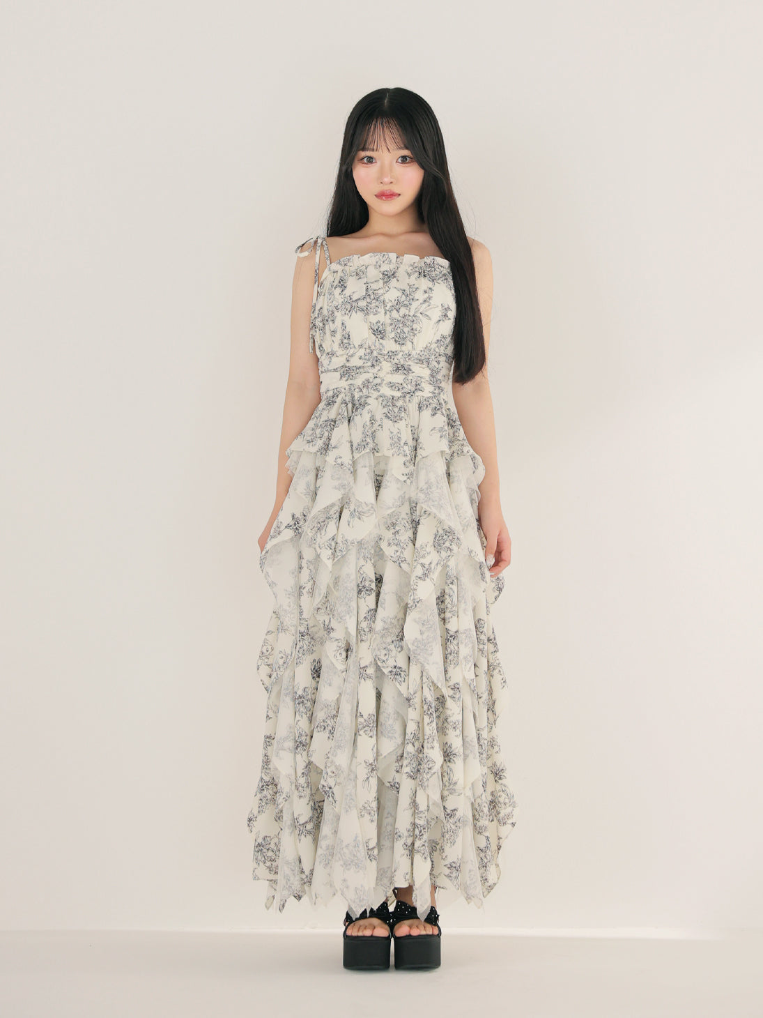 model：150cm　(size：F　color：Ivory)