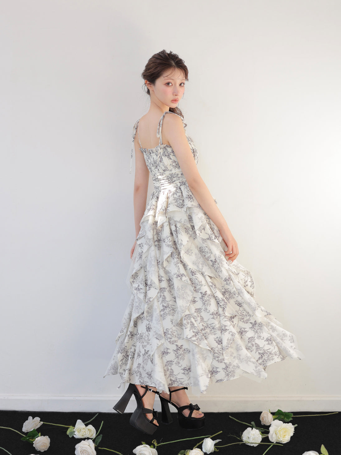 model：160cm　(size：F　color：Ivory)