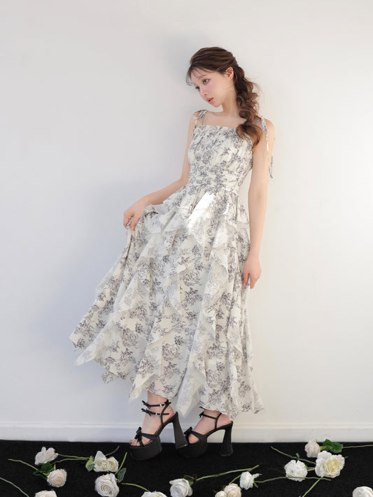 model：160cm　(size：F　color：Ivory)