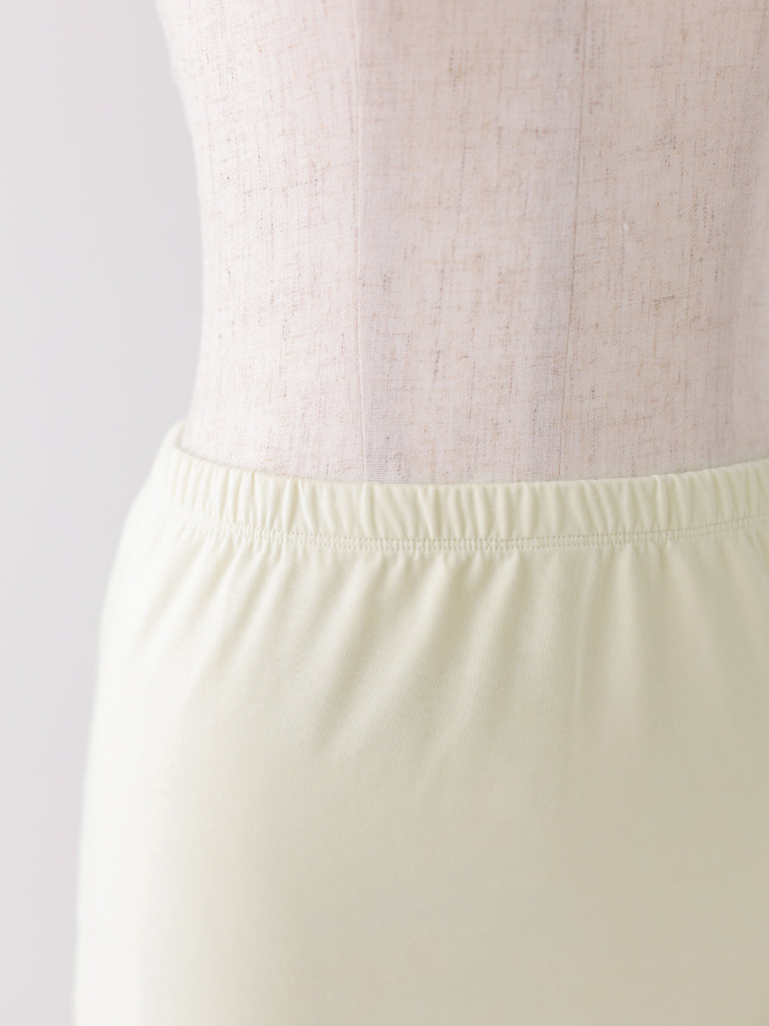 Lady fit smooth inner pants(eme10859)