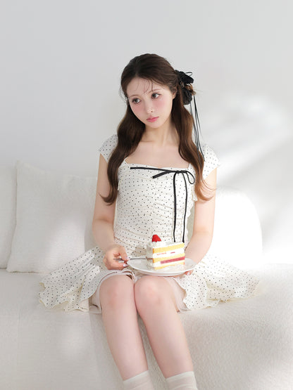 color：Black(Dot)