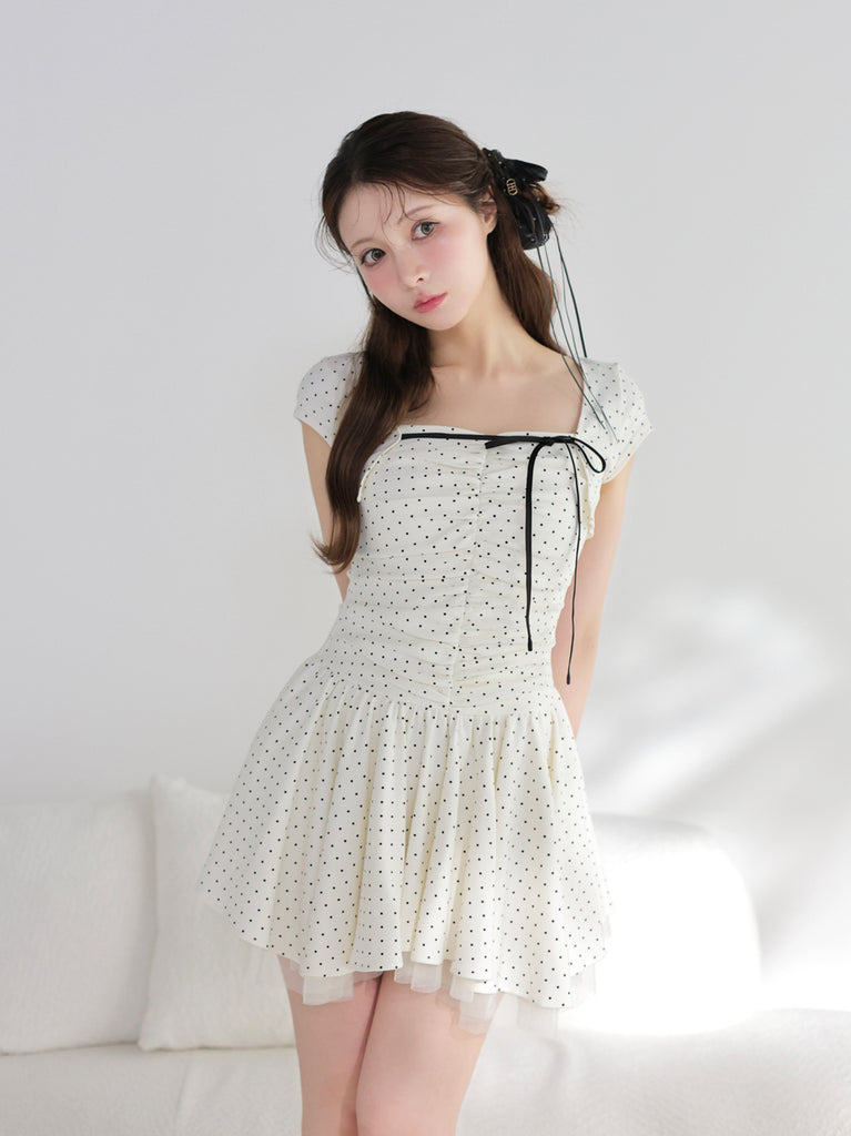 model：160cm　(size：F　color：Ivory)