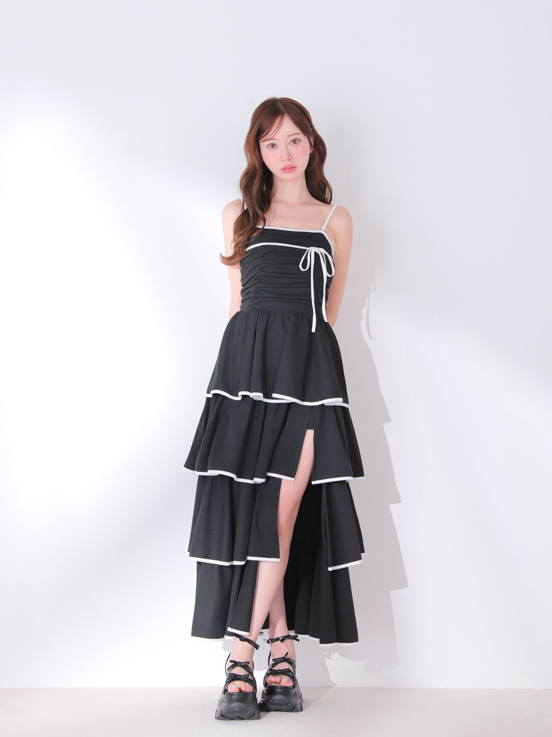 model：162cm　(size：F　color：Black)