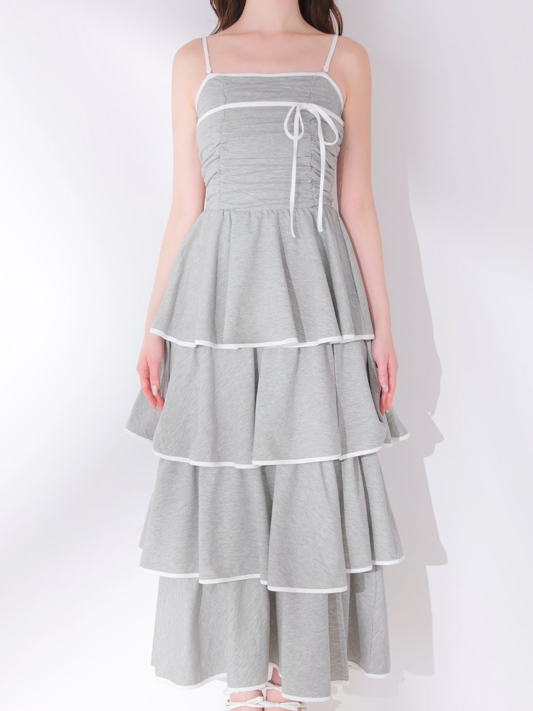 model：162cm　(size：F　color：Gray)
