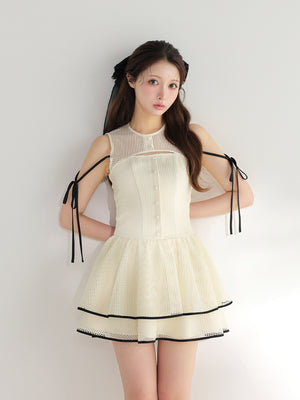 model：160cm　(size：F　color：Ivory×Black)