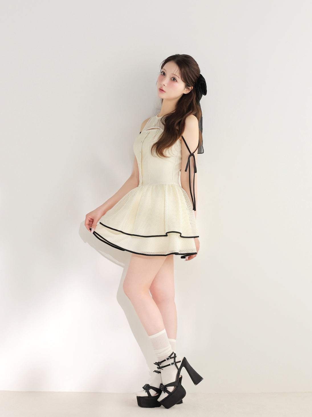 model：160cm　(size：F　color：Ivory×Black)
