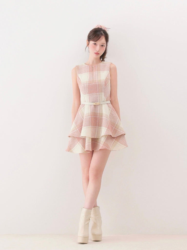 model：162cm　(size：F　color：Pink)