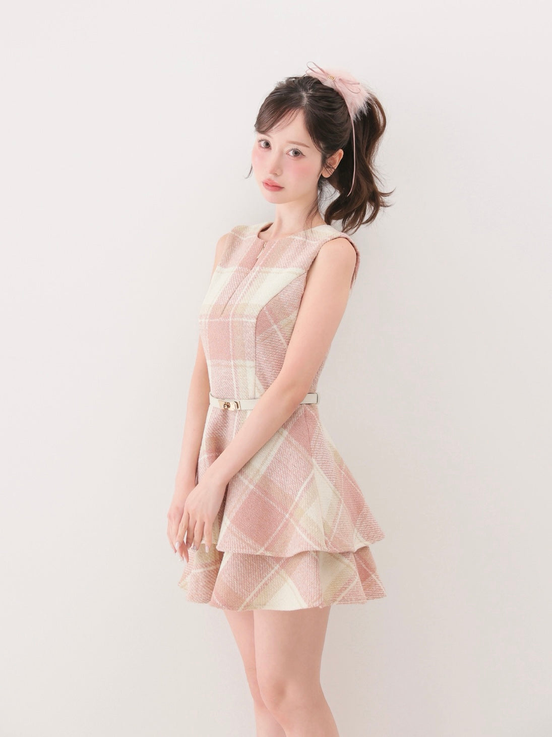 model：162cm　(size：F　color：Pink)