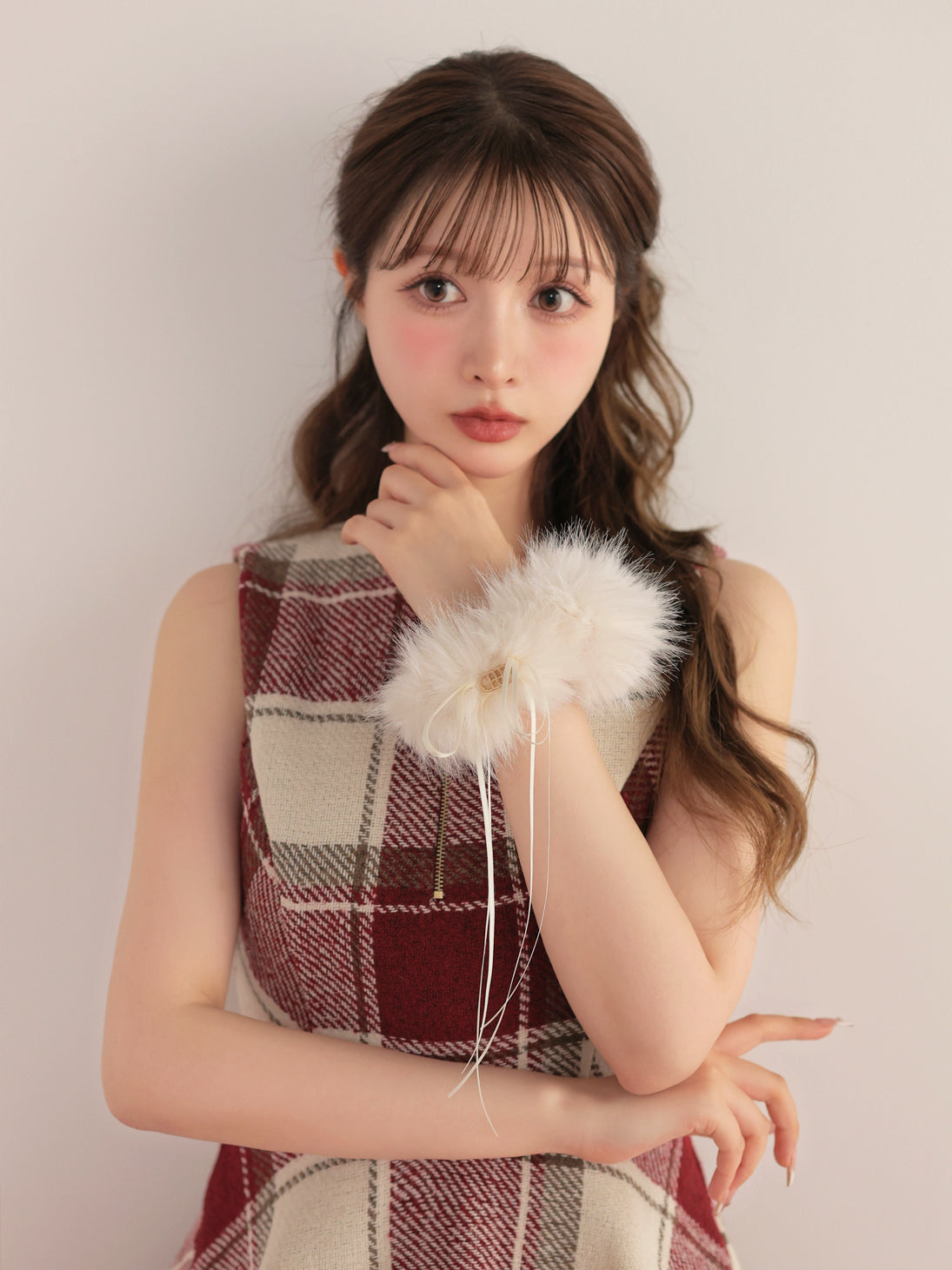 color：Ivory
