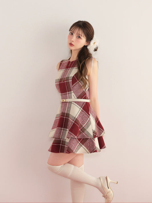 model：160cm　(size：F　color：Red)