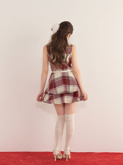 model：160cm　(size：F　color：Red)
