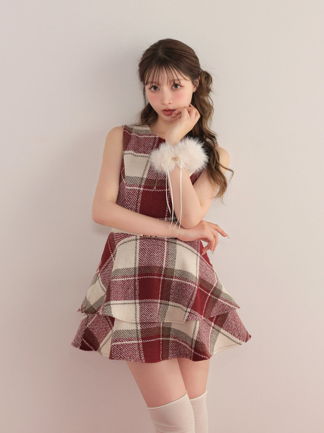 color：Ivory