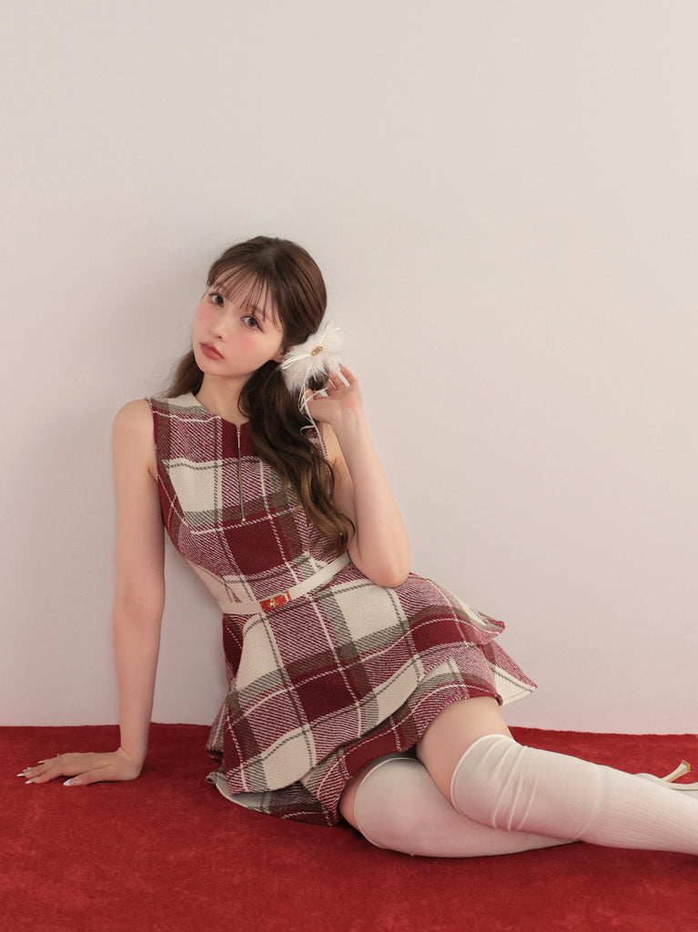 model：160cm　(size：F　color：Red)