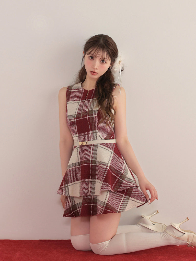 model：160cm　(size：F　color：Red)