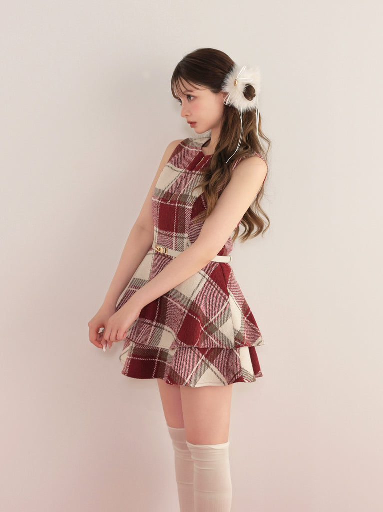 model：160cm　(size：F　color：Red)