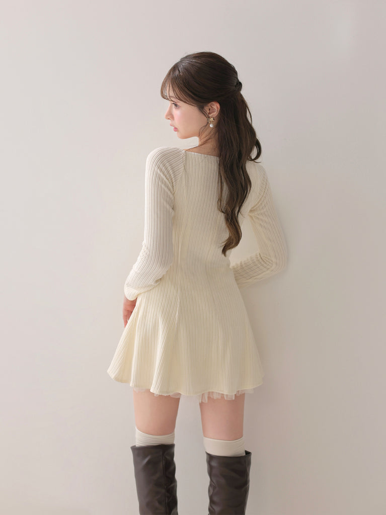 model：160cm　(size：F　color：Ivory)