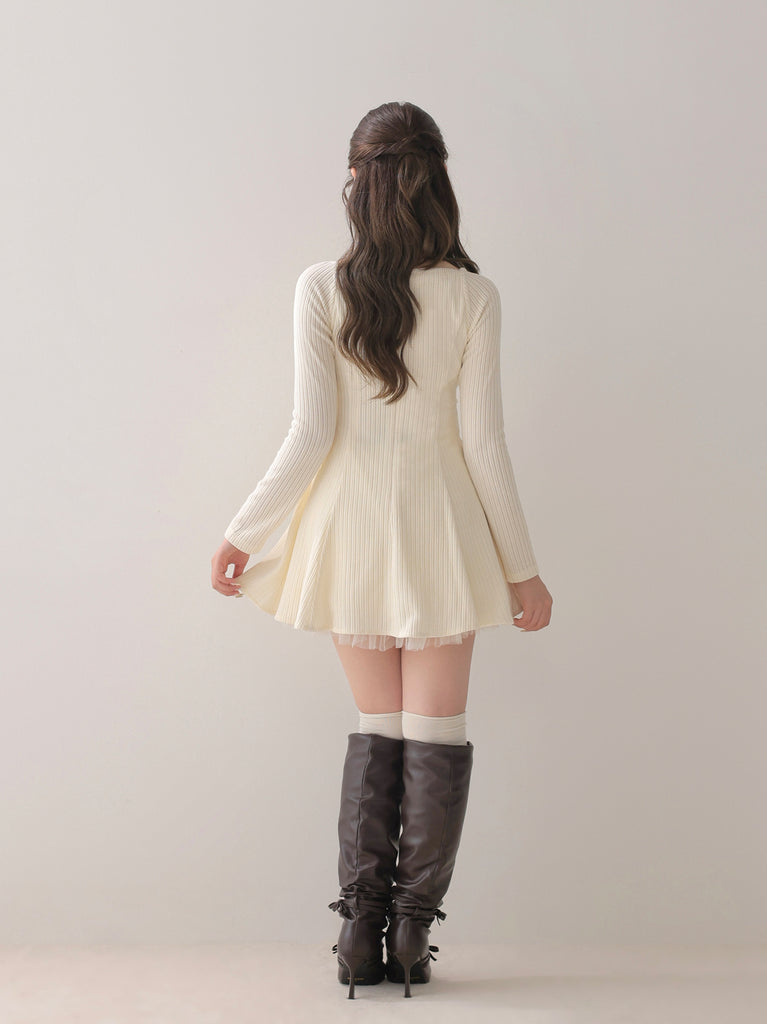 model：160cm　(size：F　color：Ivory)