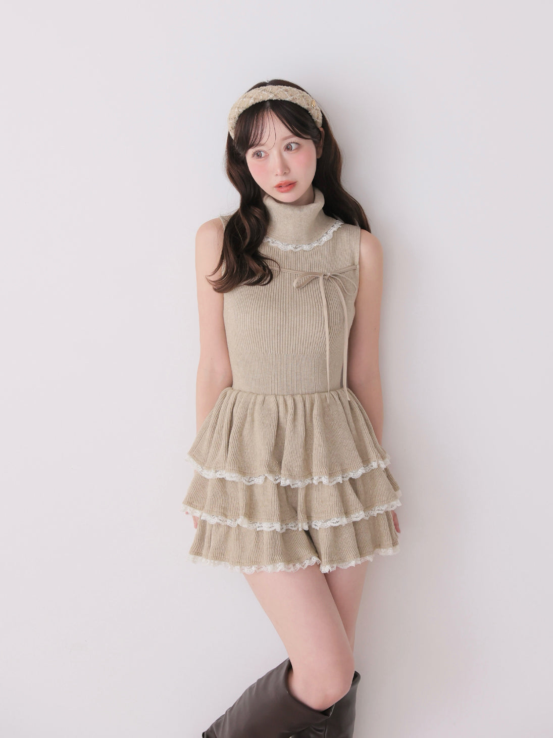 model：162cm　(size：F　color：Beige)
