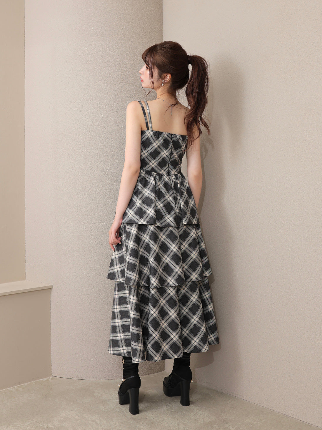 Double strap slit onepiece(eme10710) – M me eme