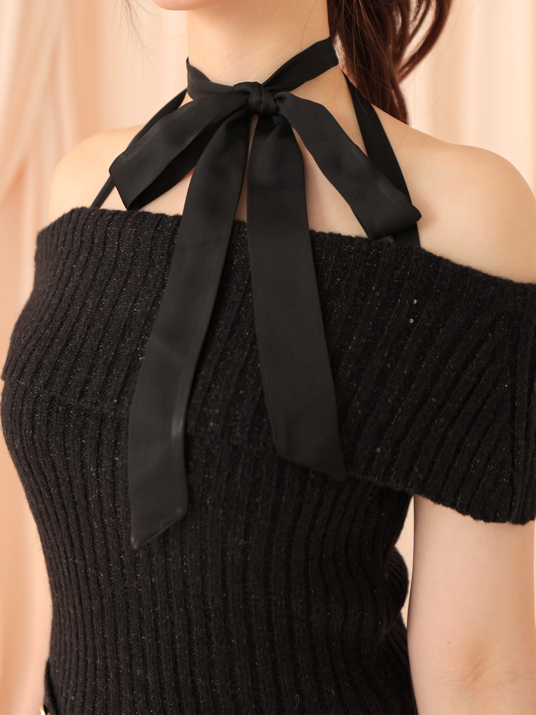 Off shoulder ribbon lame knit onepiece(eme10722)