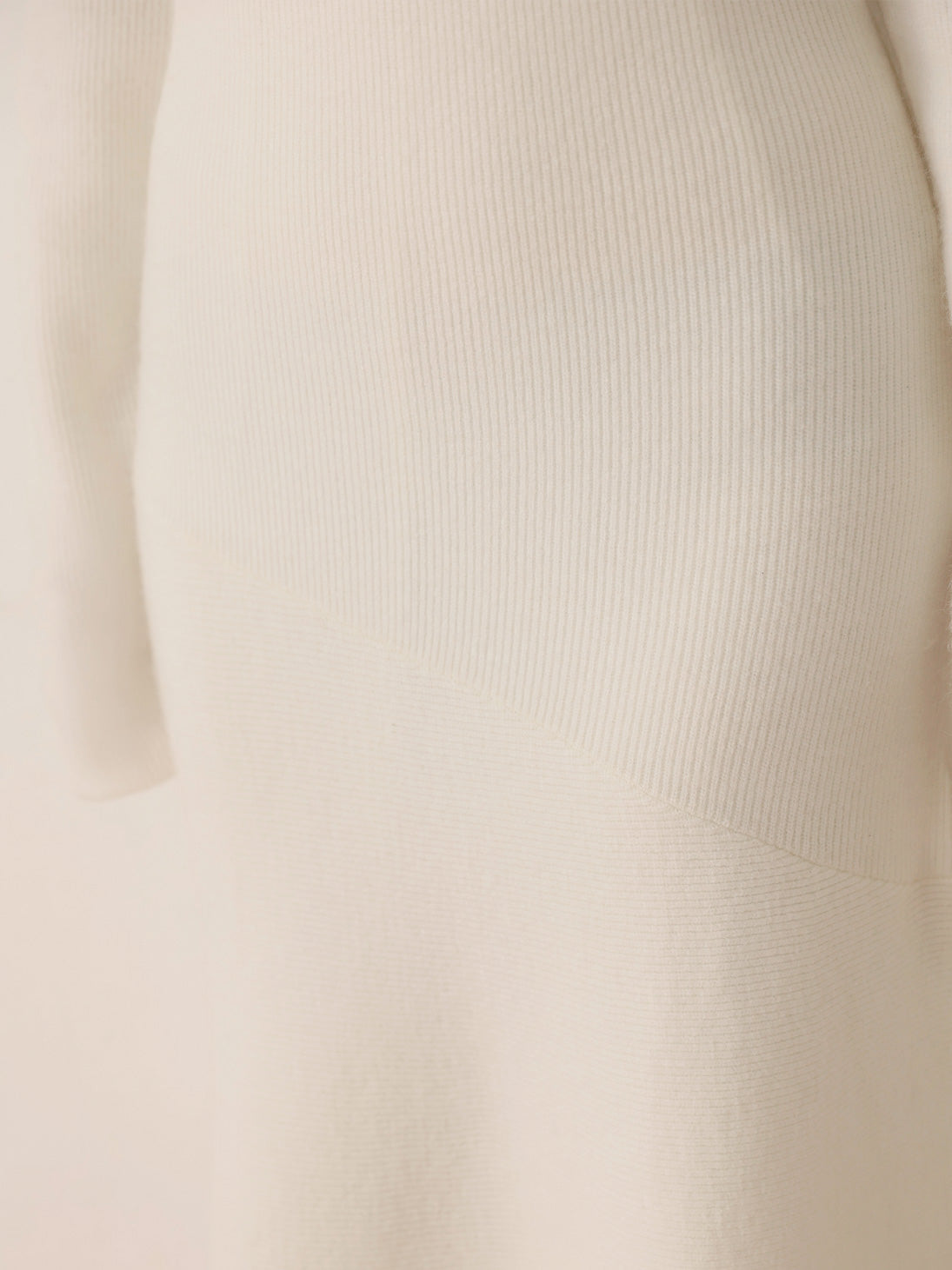 【Pre Order】Jewelry off the shoulder knit  onepiece(eme10734)