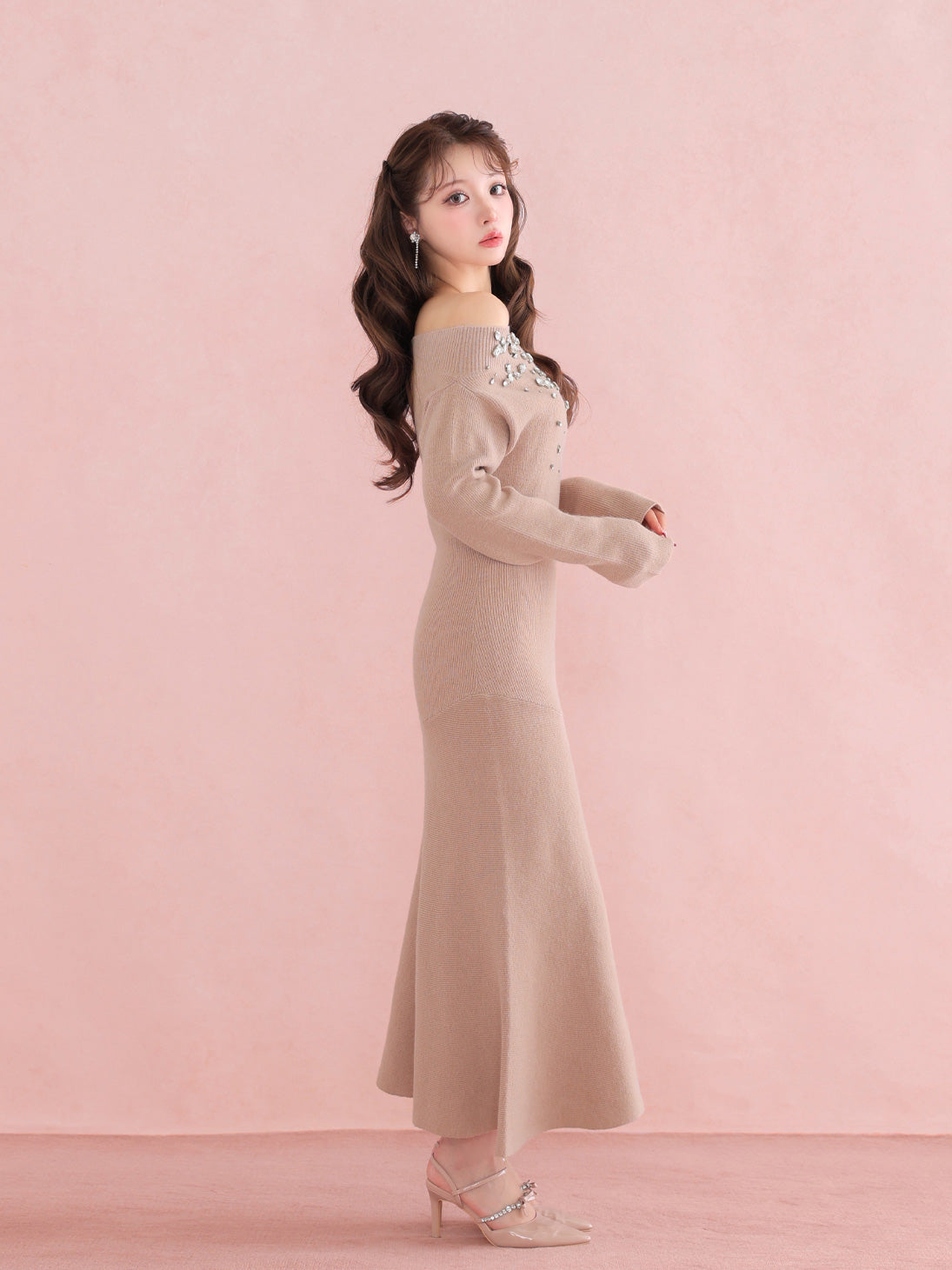 【Pre Order】Jewelry off the shoulder knit  onepiece(eme10734)