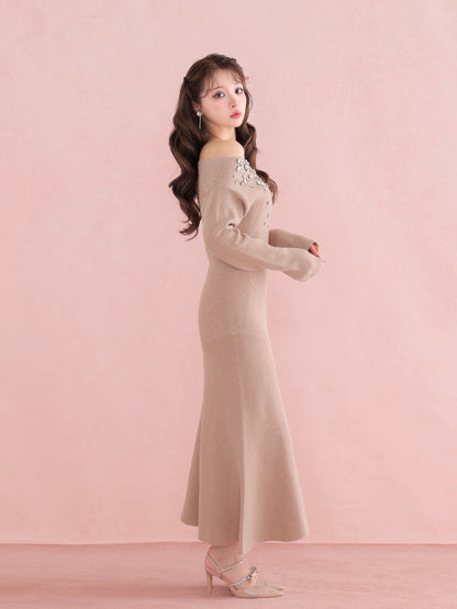 【Pre Order】Jewelry off the shoulder knit  onepiece(eme10734)