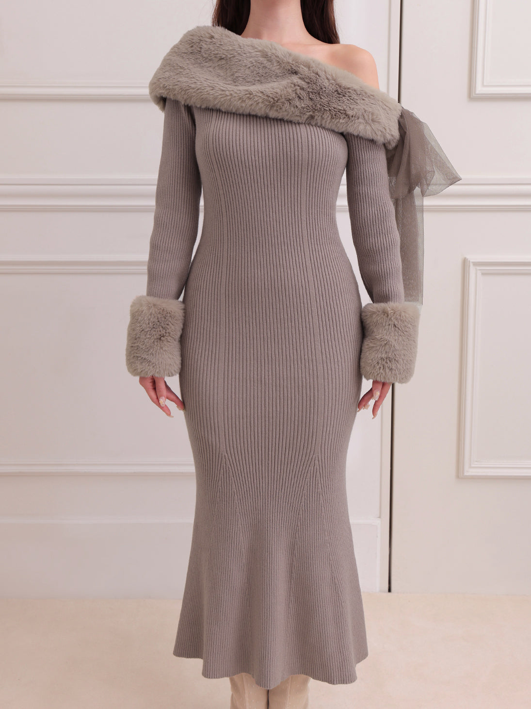 Fur shoulder mermaid onepiece(eme10739)