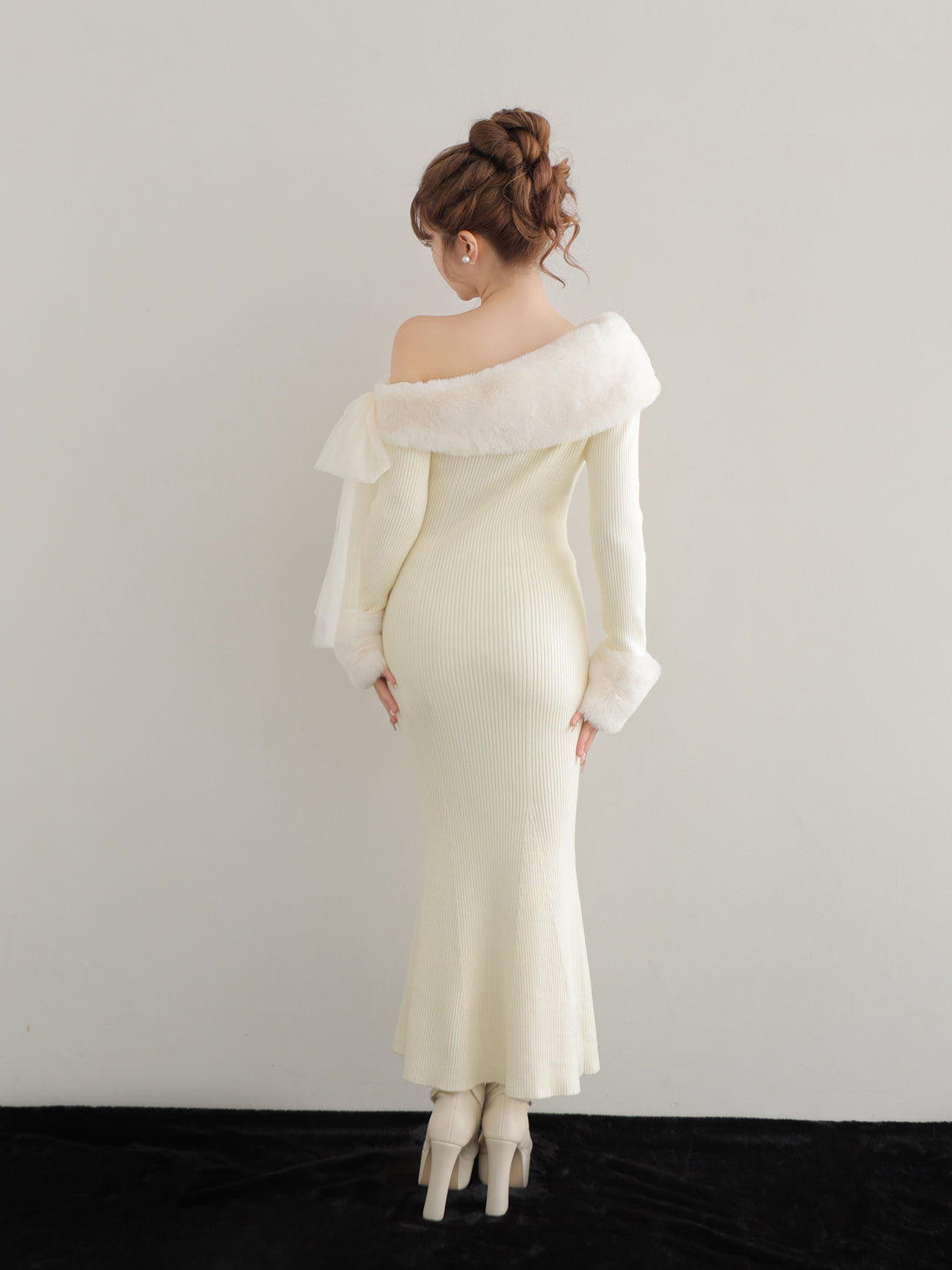 Fur shoulder mermaid onepiece(eme10739)